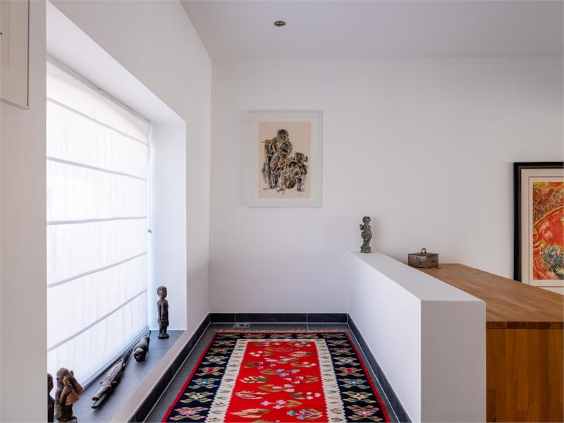 Prachtige burgerwoning in een wijk in bloei 