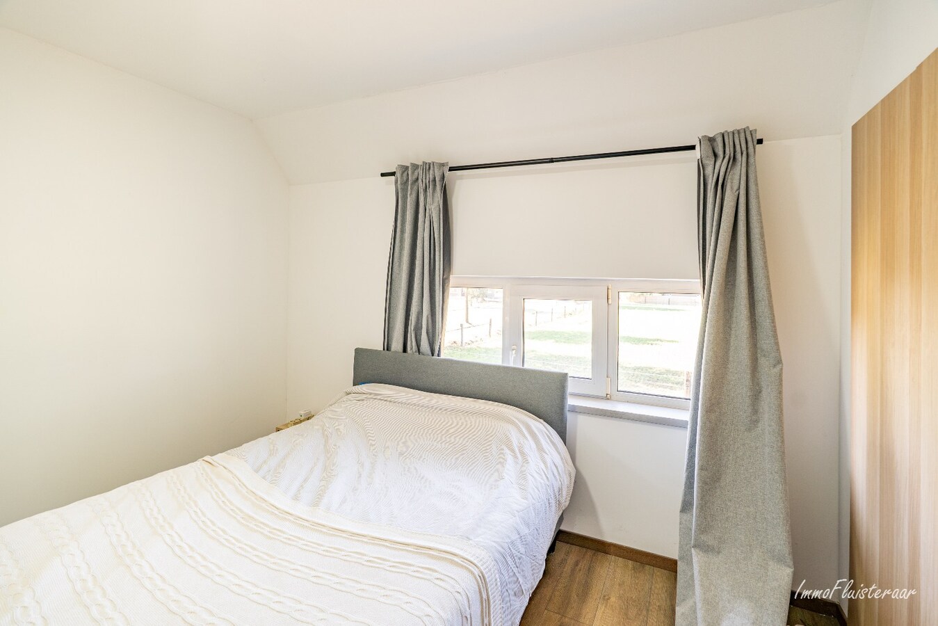 Veelzijdige woning met paardenstallen op ca. 2ha te Helchteren 