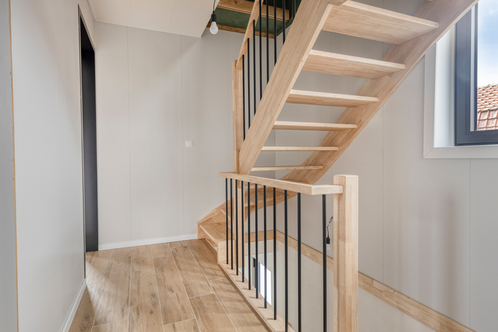 Heikant (NL) – Moderne vrijstaande woning met verrassend veel ruimte, energiezuinig comfort en mogelijkheden voor werken aan huis 