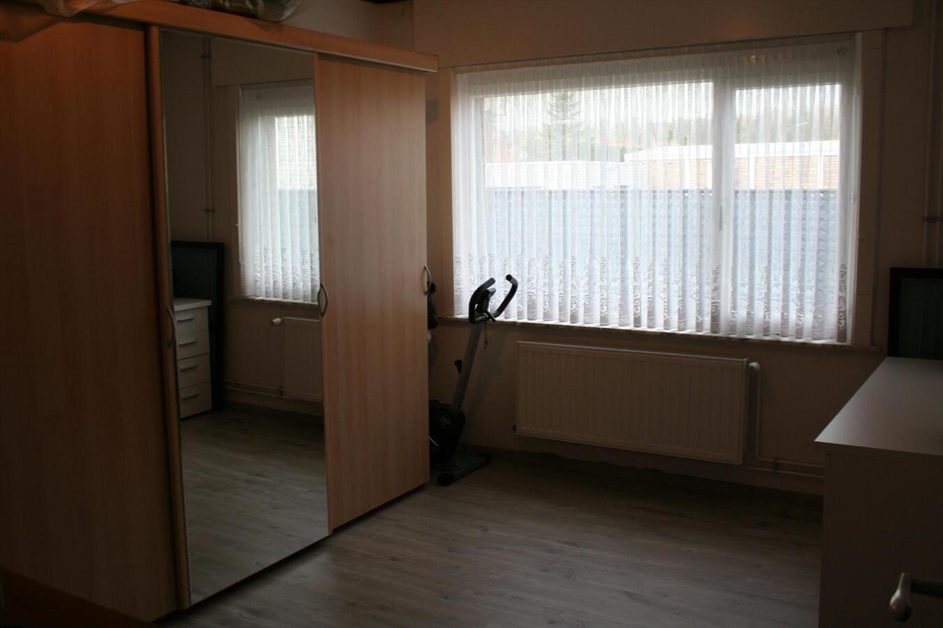 Goed gelegen gelijkvloerswoning met garage op 662m² 