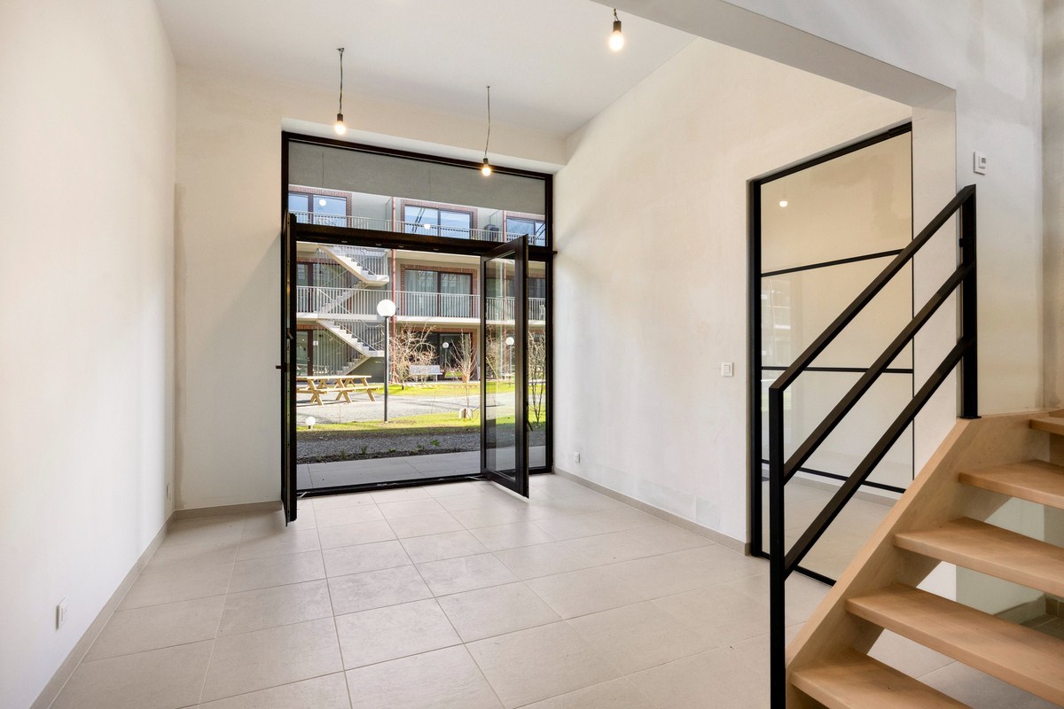 Instapklare woning met zeer goede afwerking, 3 slaapkamers, 3 badkamers, tuin, terras en autostaanplaats in het centrum van Tienen – EPC 27 kWh/m² - bewoonbare opp. 172 m² 