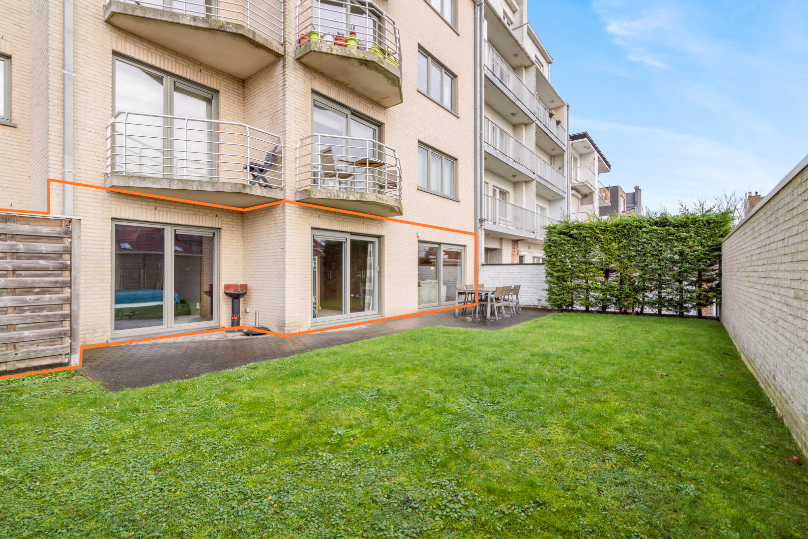 VAKANTIE APPARTEMENT MET ZONNIGE TUIN (VAKANTIEVERHUUR) 