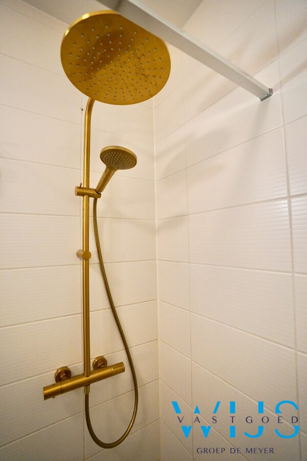 ENERGIEZUINIG appartement met RUIM terras te Rieme ! 