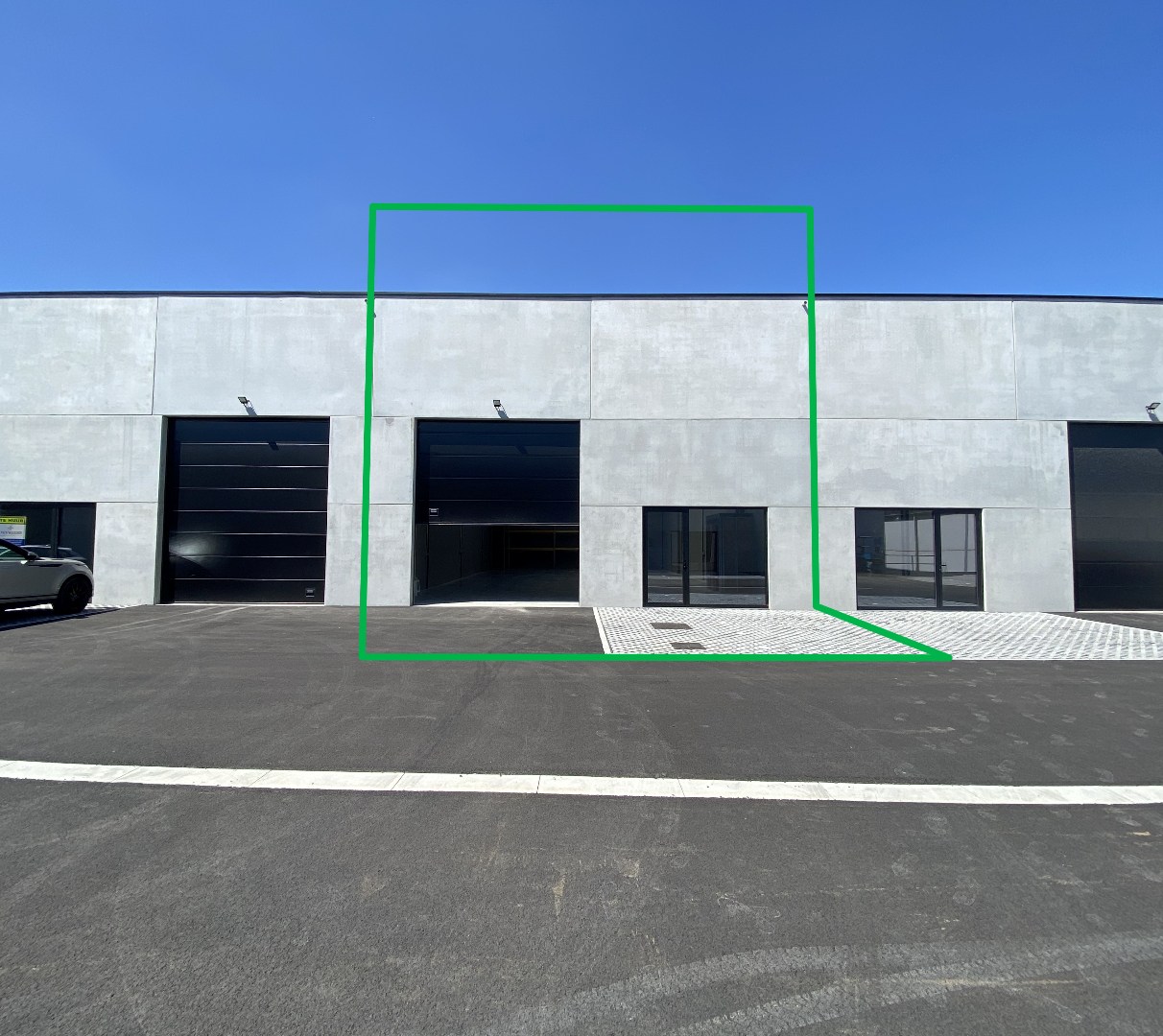 Te huur  – KMO-unit / Magazijn in Sint-Eloois-Vijve 