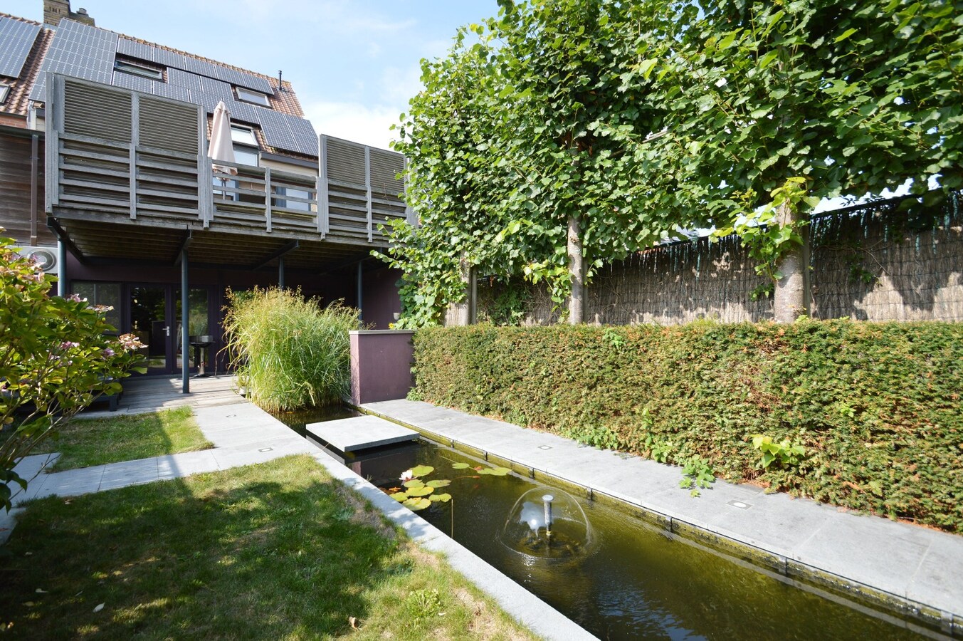 Prachtige woning met dubbele garage en tuin 