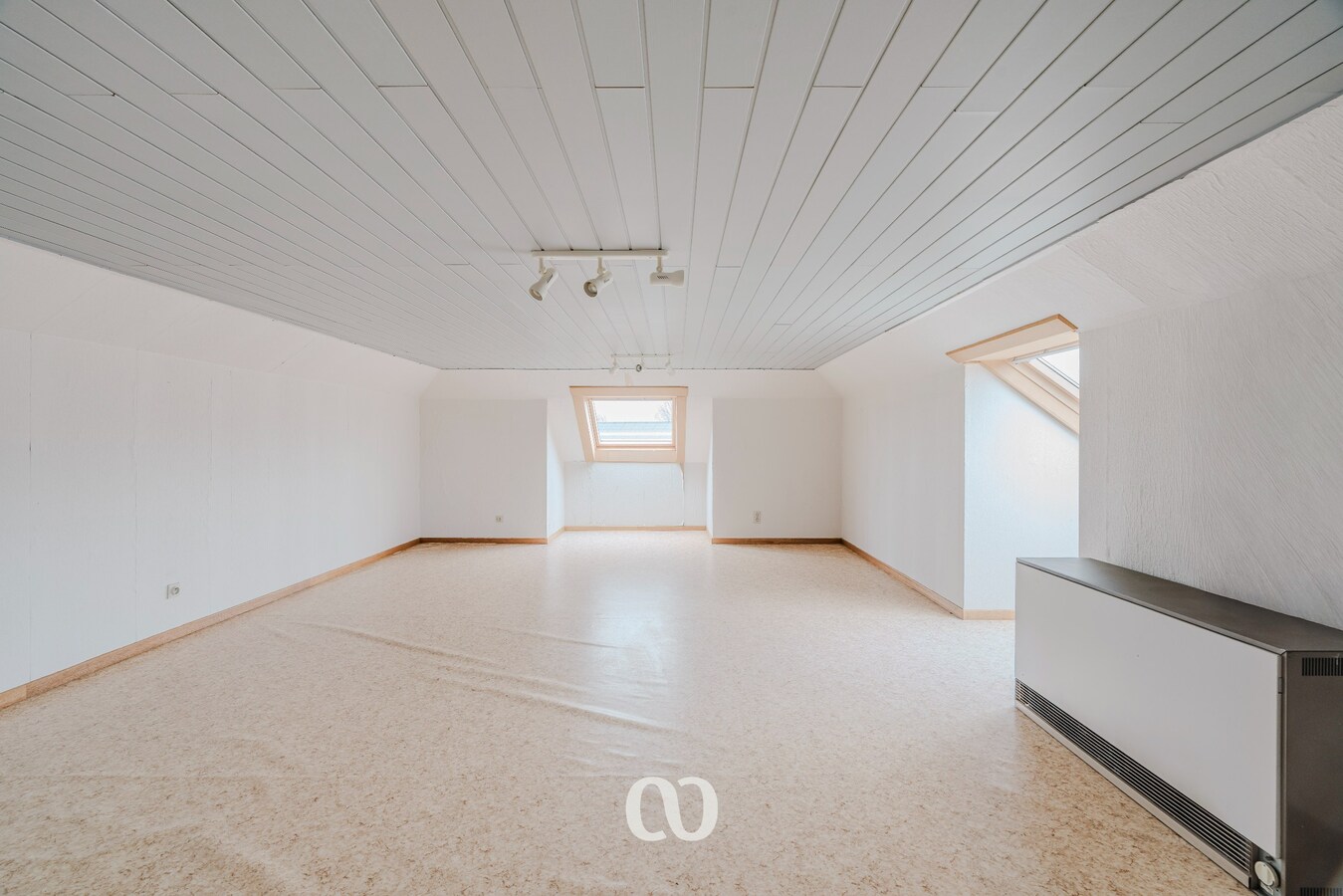 Zeer ruime woning met uitbreidingsmogelijkheden in rustige woonwijk te Kruisem 