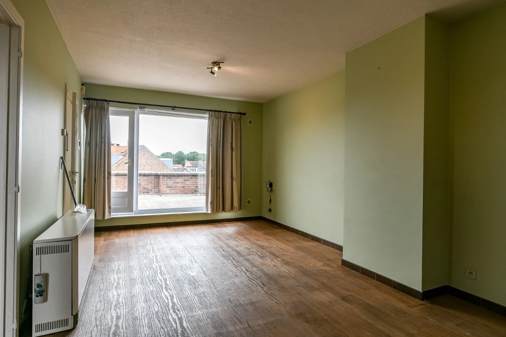 1-slaapkamer appartement met groot terras te huur