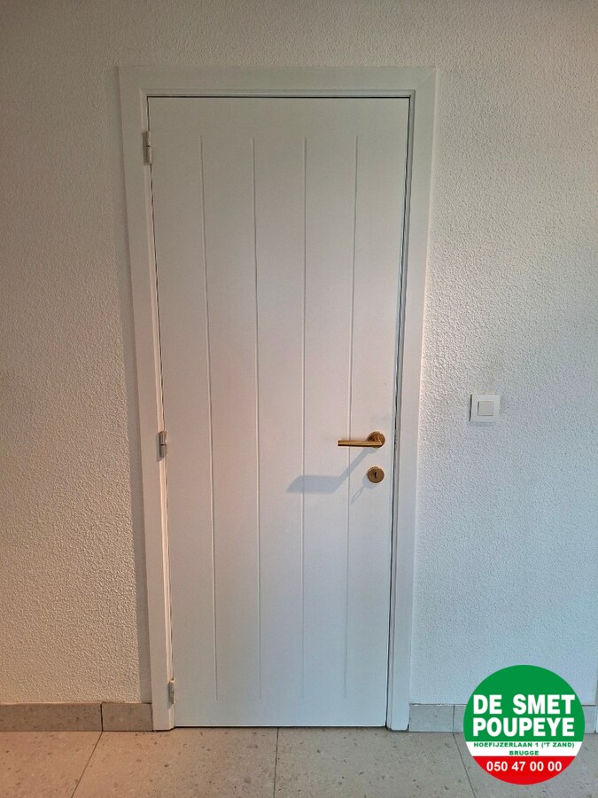 Vernieuwd hoekappartement 