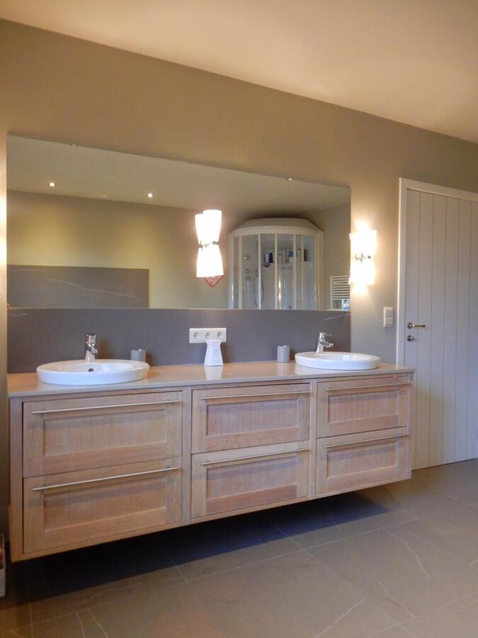 Prachtige recente villa te Aartrijke 