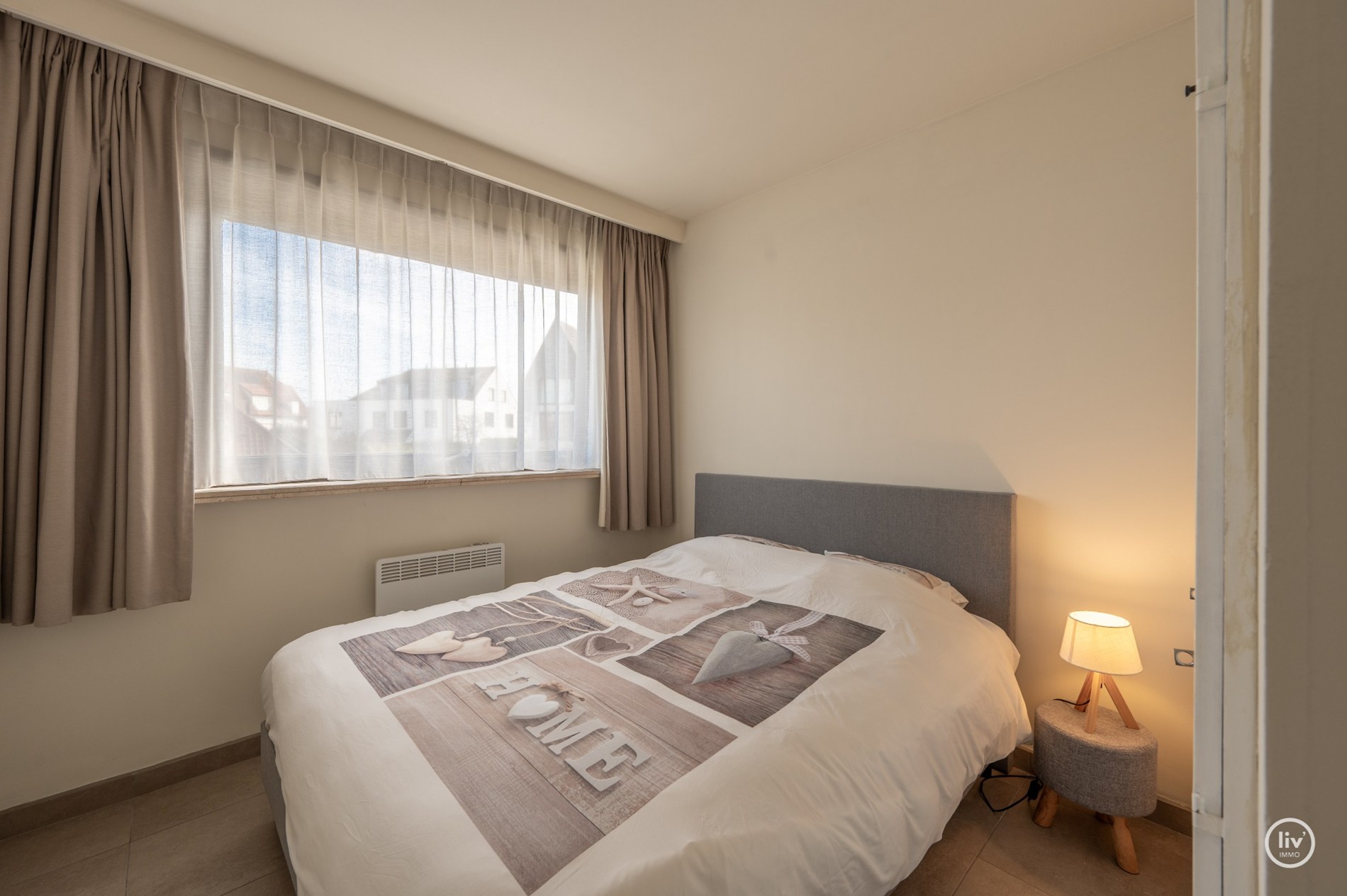 Lichtrijk 1-slaapkamerappartement op een aangename ligging vlakbij de Lippenslaan te Knokke. 