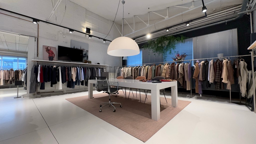 Multifunctionele ruimtes te huur vlakbij R4 en E40 in Drongen