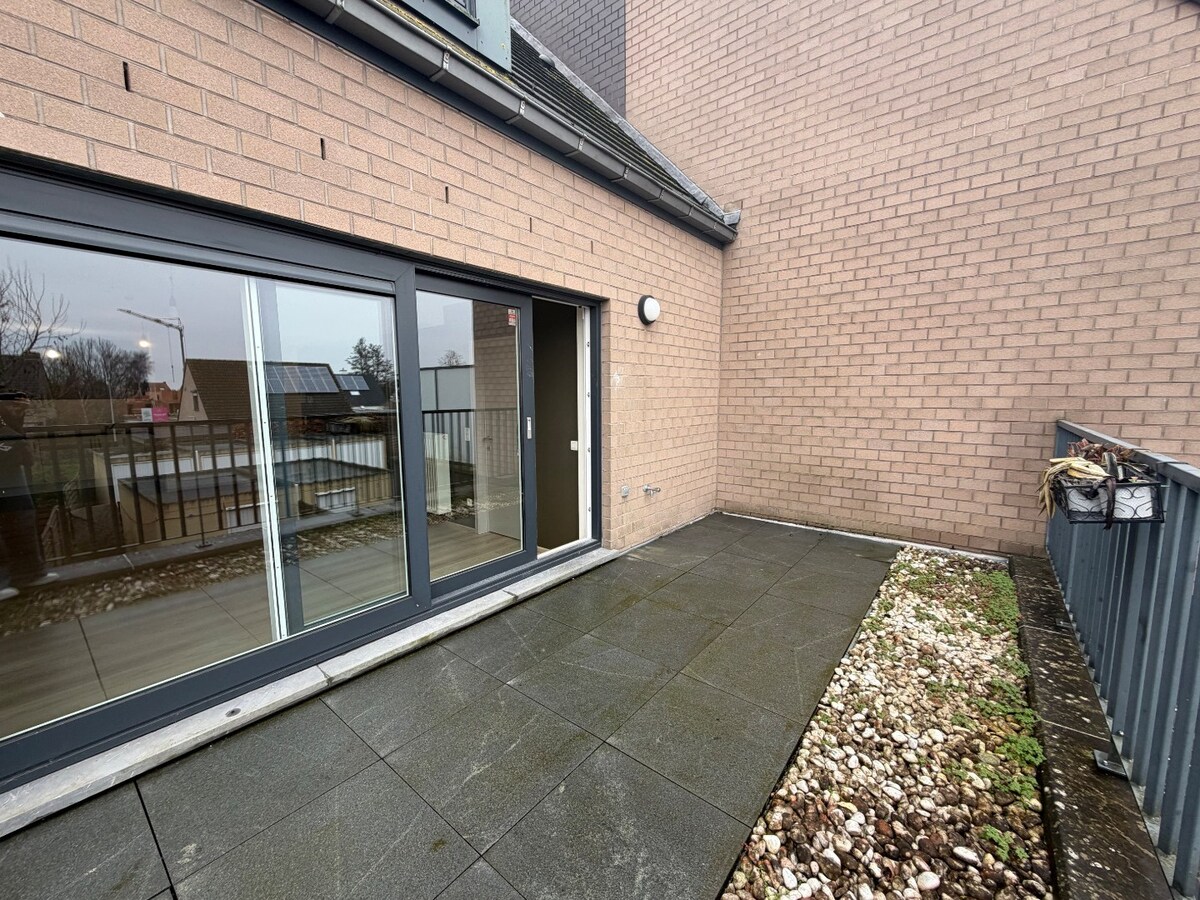 1-slpk appartement met terras en garage. 