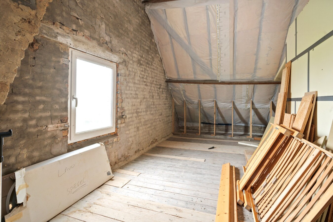 Landelijk gelegen, vrijstaande woning op ruim perceel van 670m² 