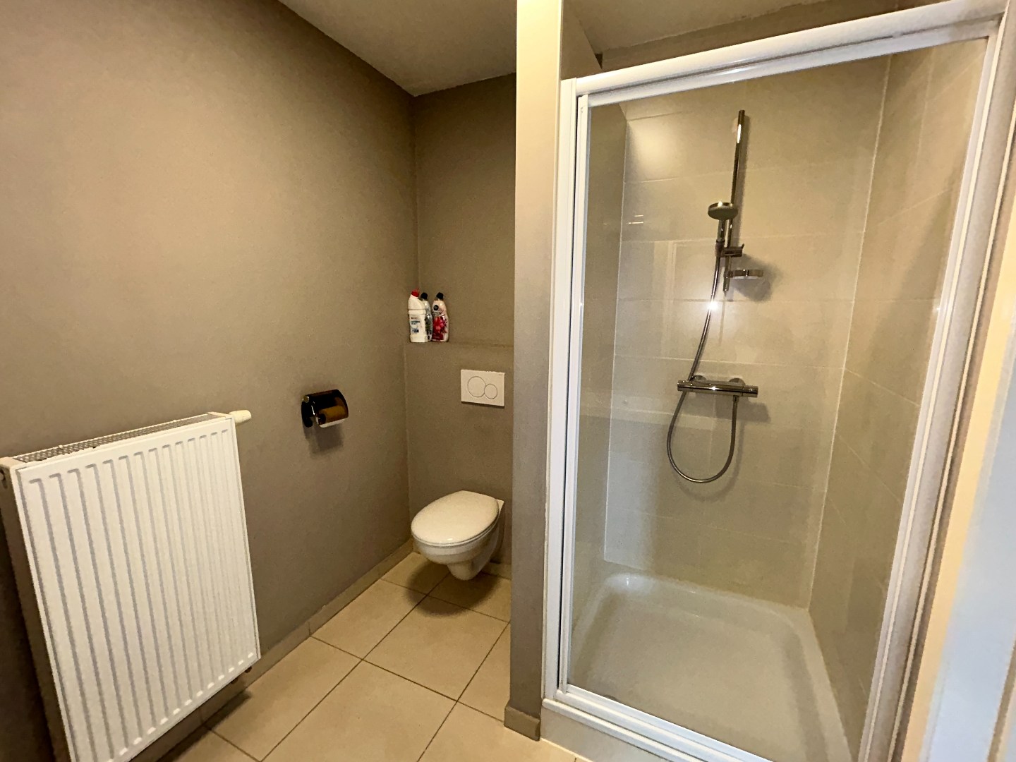 Instapklaar appartement met 3 slaapkamers, terras en garage 