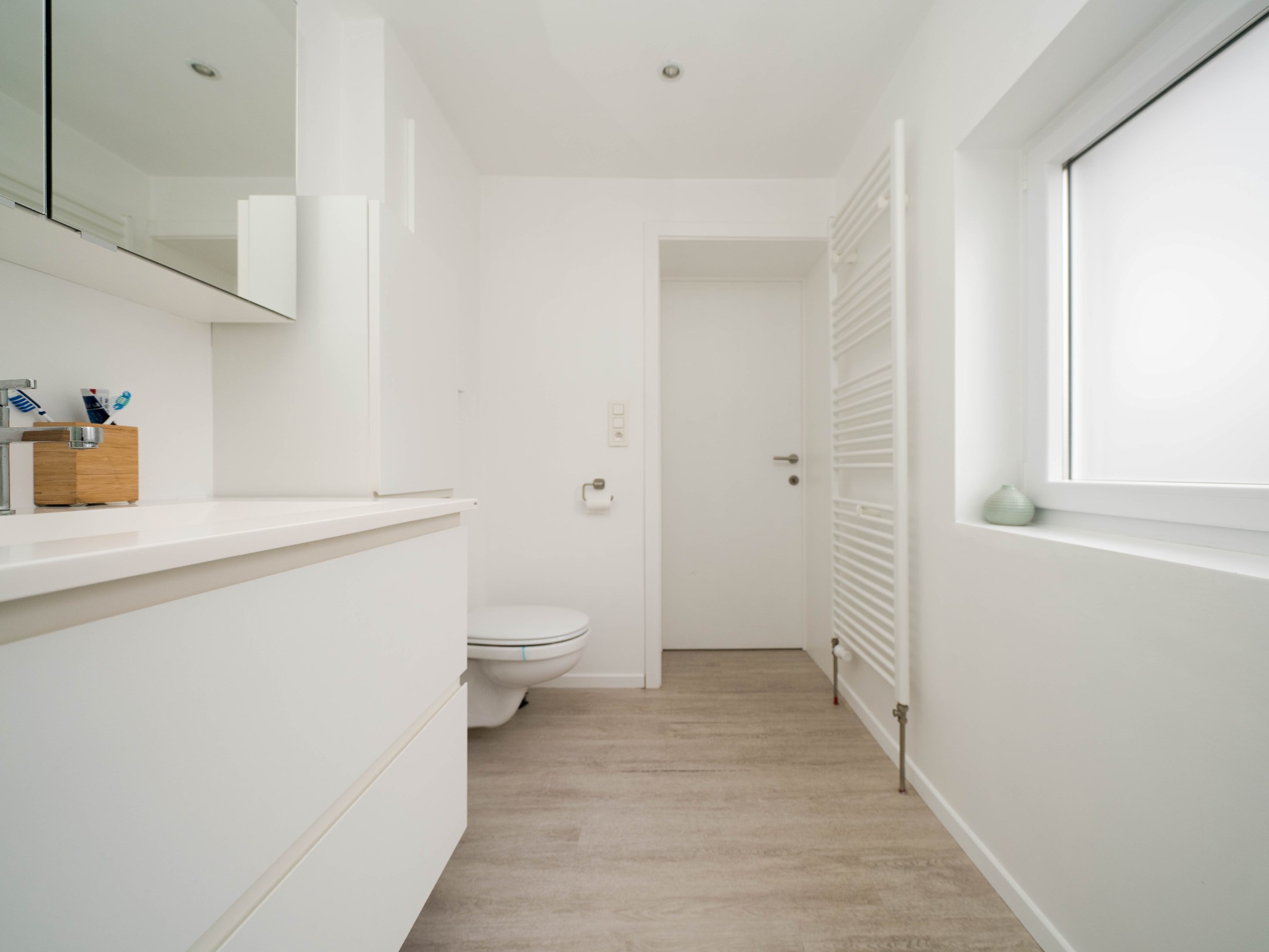 Volledige gerenoveerde 2-kamer woning met tuin 