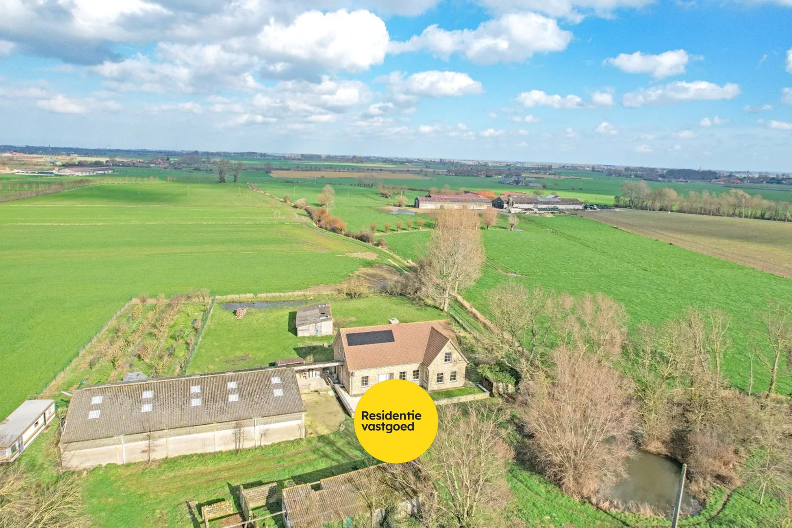 Recente open bebouwing (2019) op een perceel van maar liefst 44.888 m² 