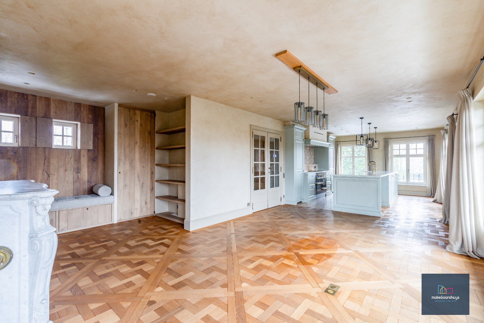 Exclusieve Franse manoir villa met bijhuis aan de Leie 