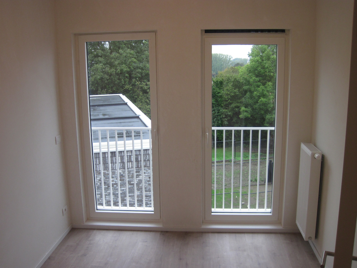 Groen wonen in de Weverij.    2-slp-appartement met een autostaanplaats. 