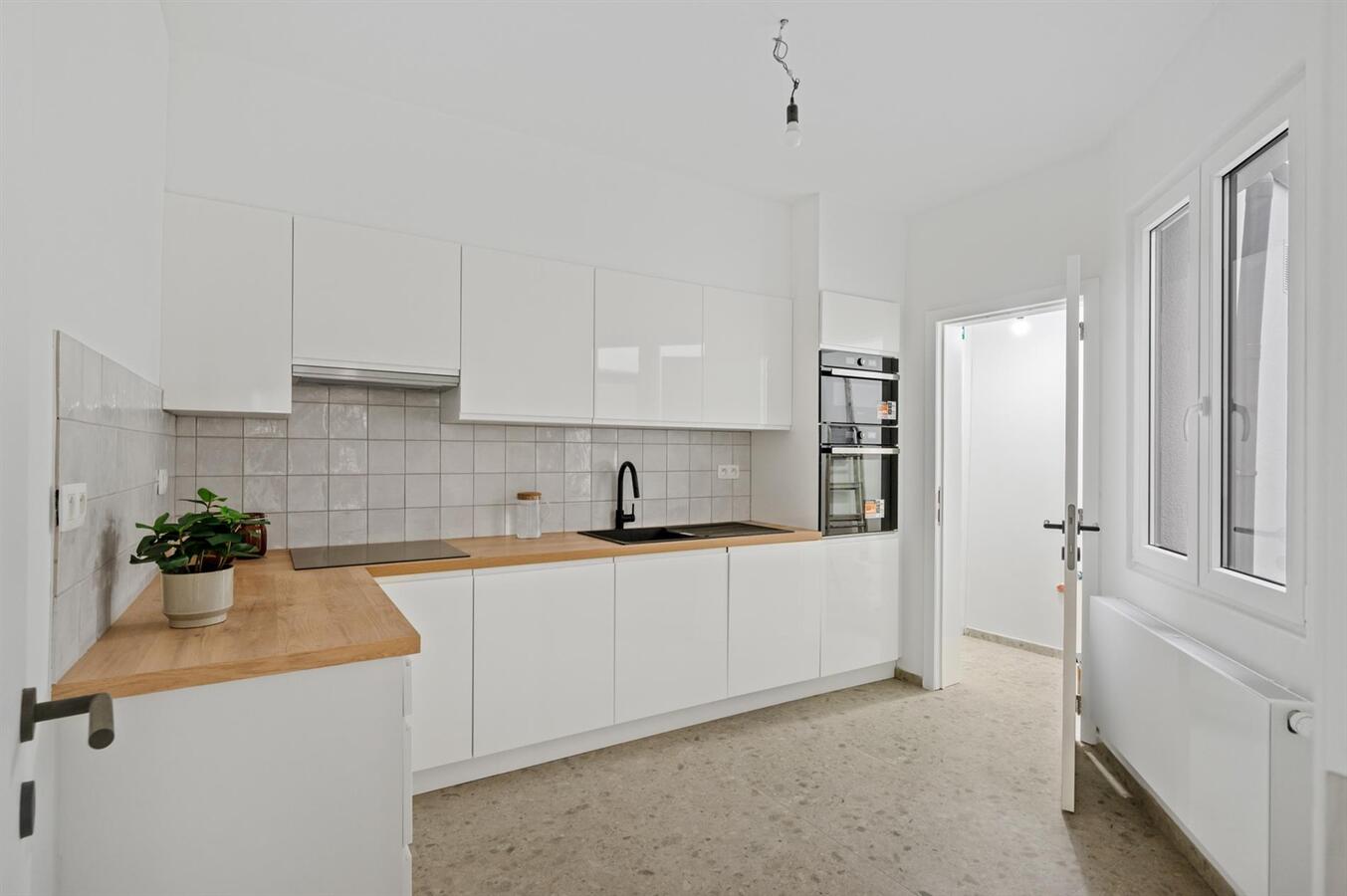 Gerenoveerde woning met 3 slpk en koer te Antwerpen centrum! 