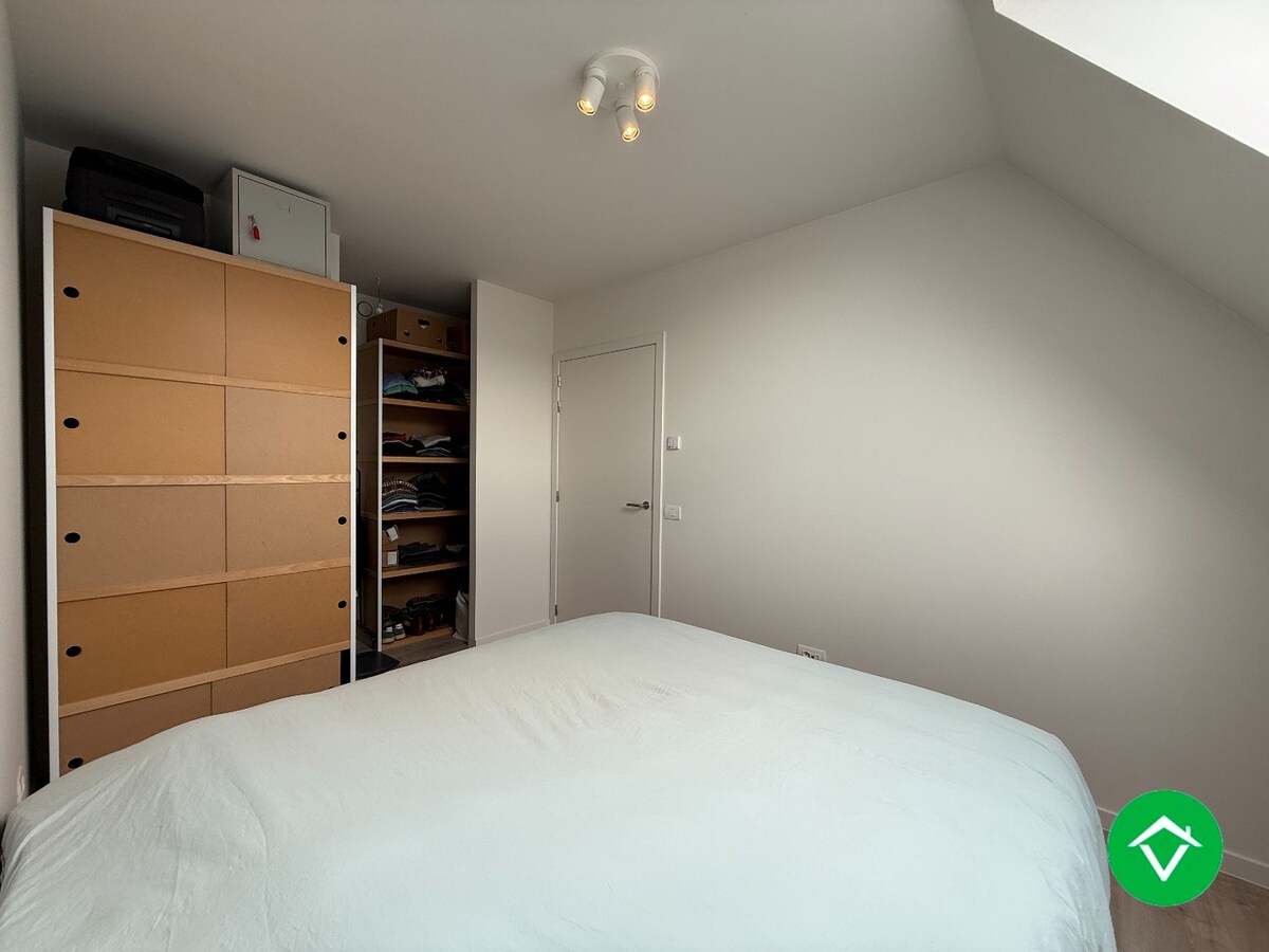 Nieuwbouwappartement met 3 slaapkamers, terras en autostaanplaats in hartje Gits 