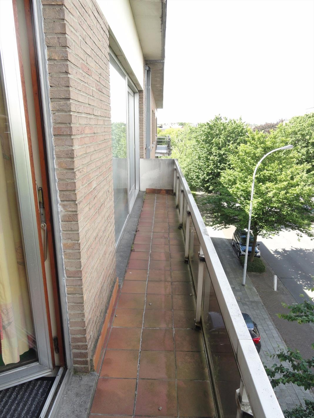 Ruim en luchtig appartement met 3 kamers en garage 