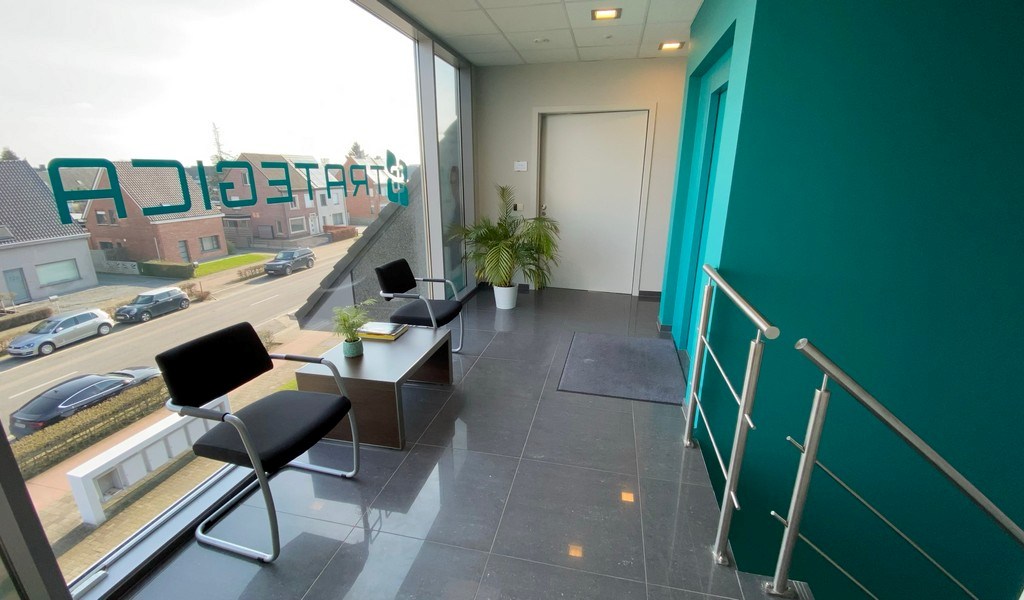 Ingedeelde kantoorruimte te huur in Aalter