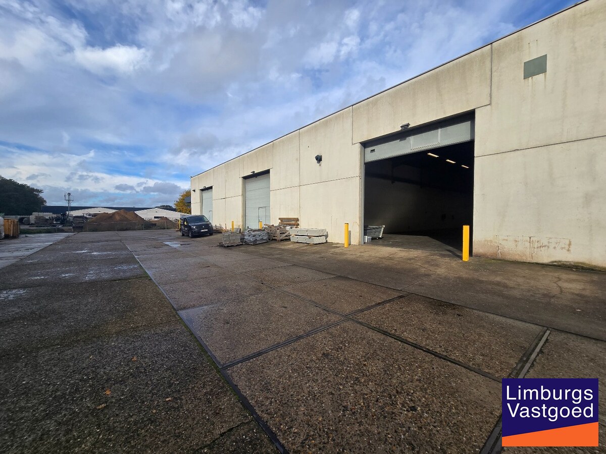 DE WAERDE - KMO UNIT 5 - 377m² - nabij E-314 