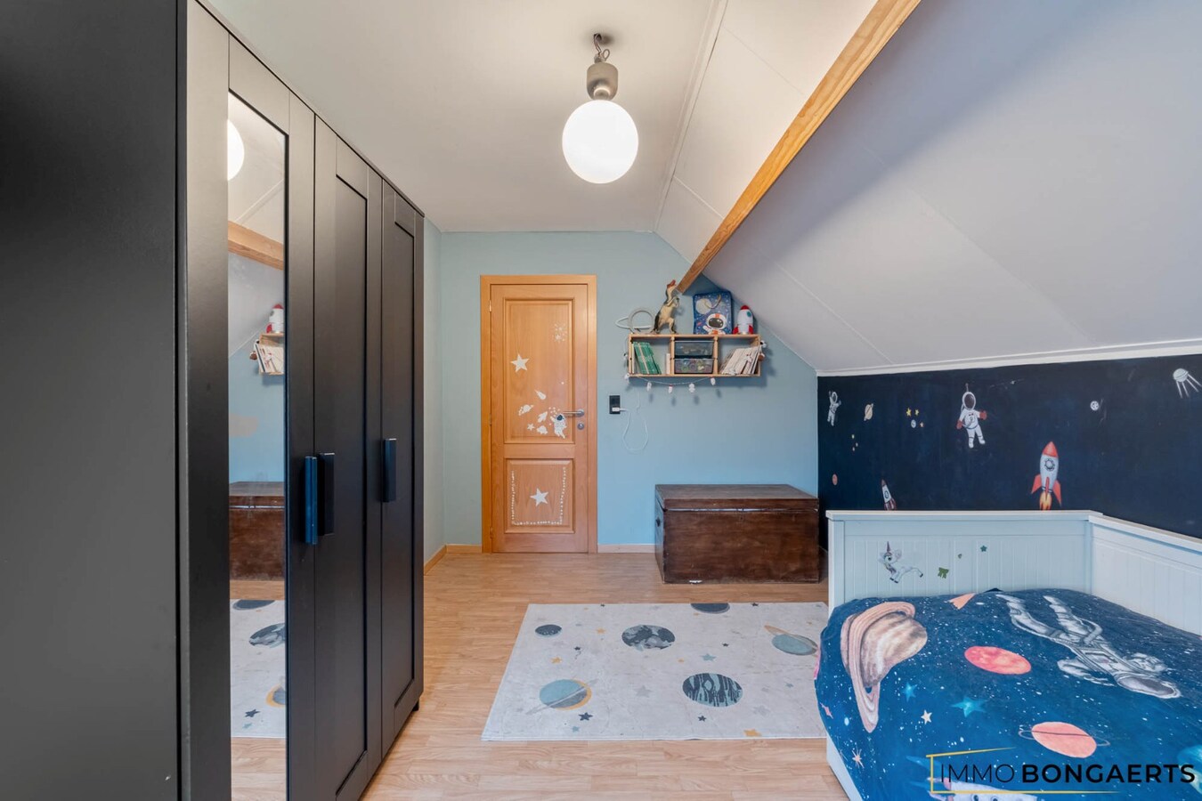 Ruime woning met 5 slaapkamers 