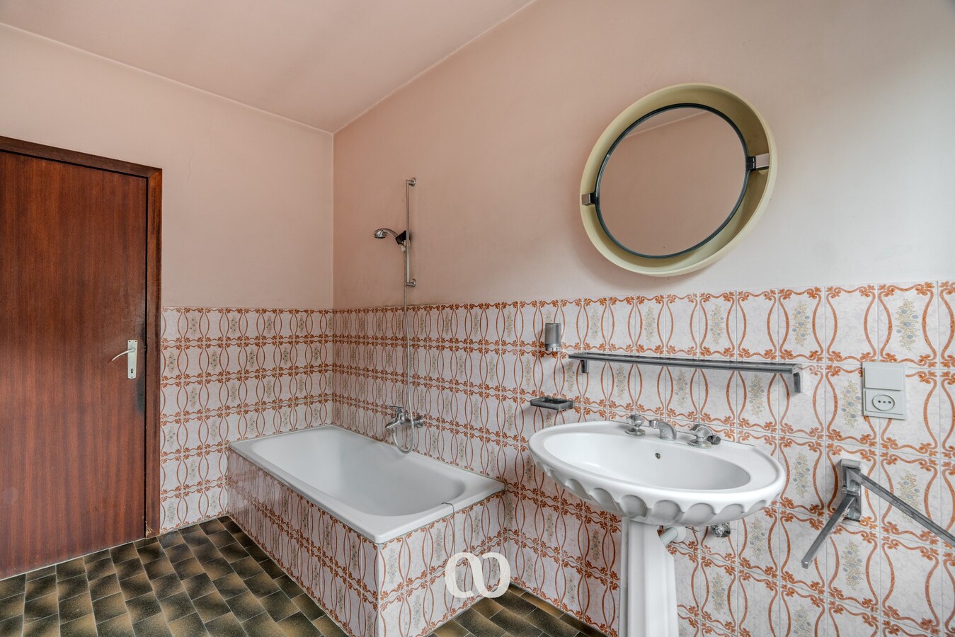 Open bebouwing op unieke commerciële ligging 