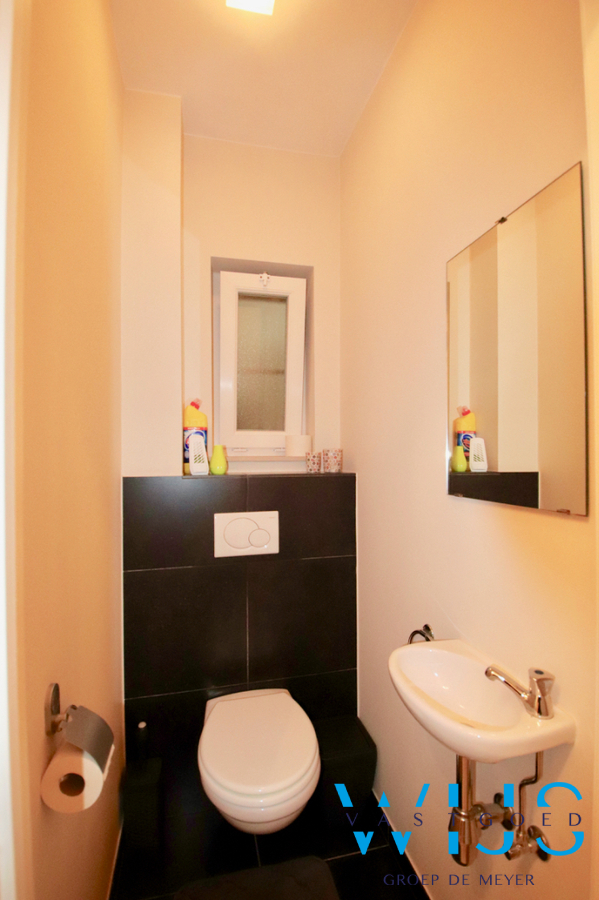 Instapklaar gelijkvloersappartement MET garage in hartje Ertvelde! 