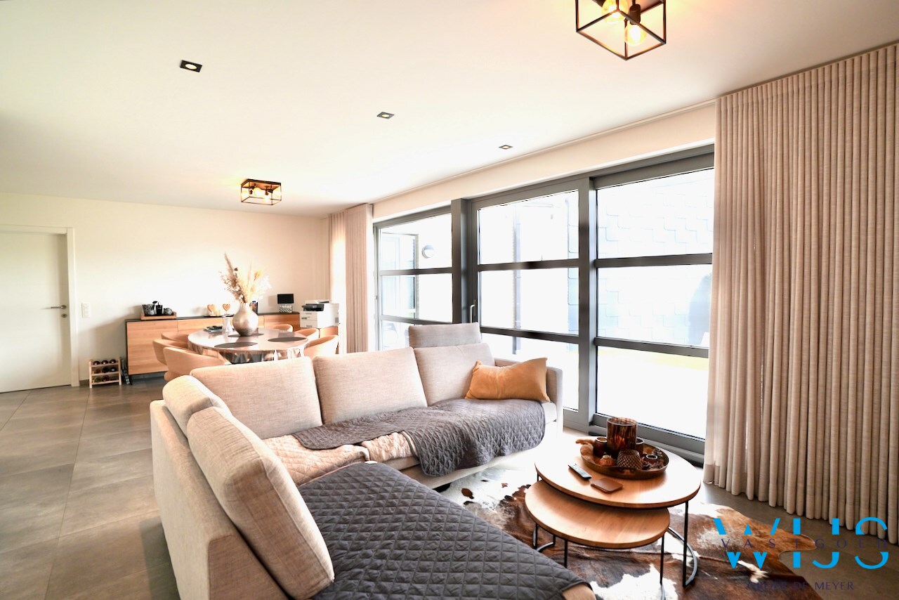 Gelijkvloers appartement te centrum Lovendegem ! 