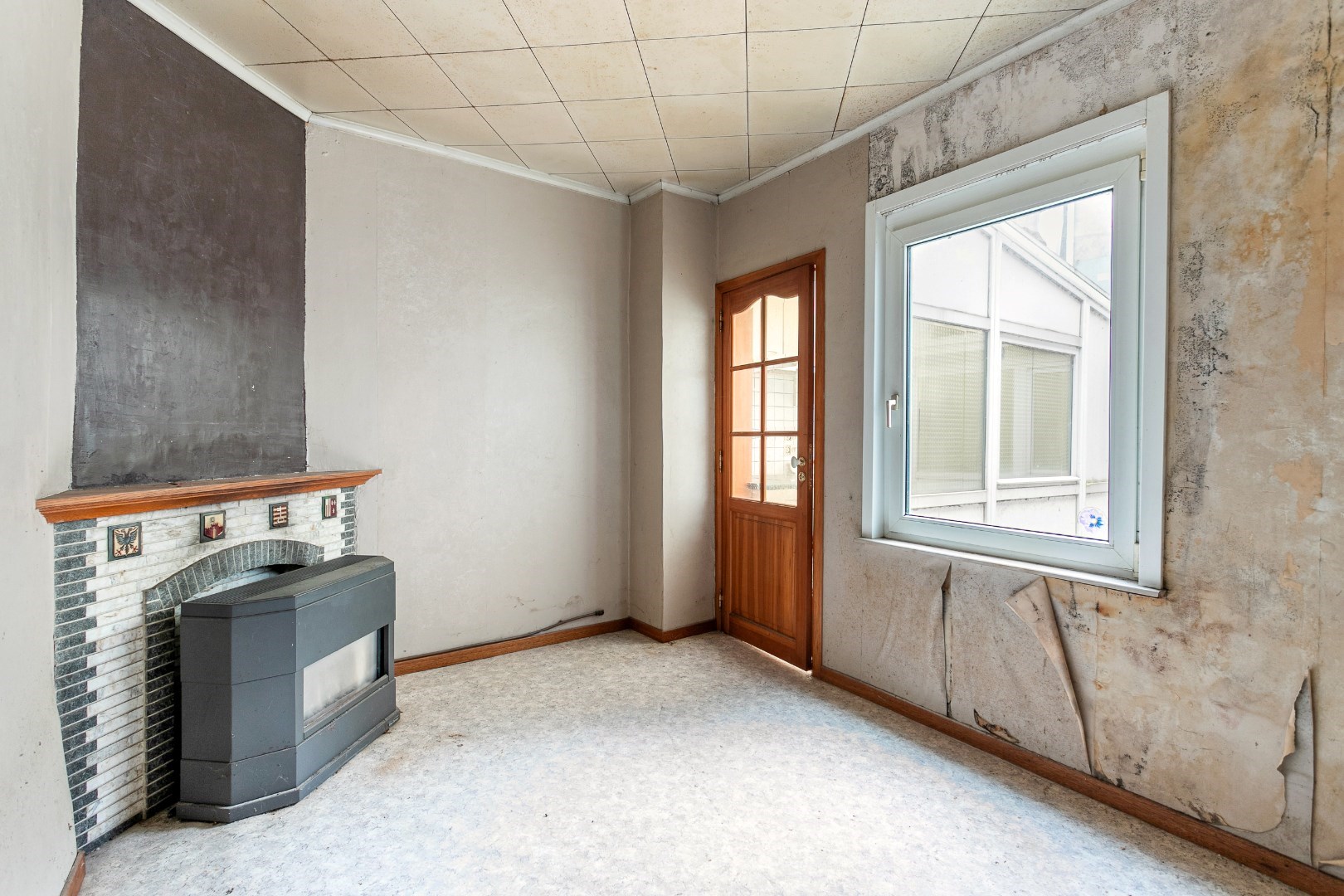 Handelshuis én appartement centrum Halle 