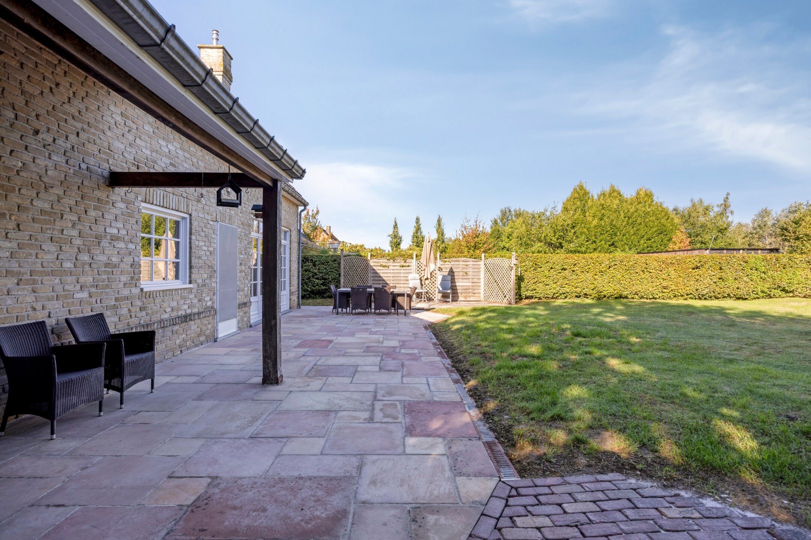 Villa met bureau,  5 slaapkamers, 2 badkamers en ruime tuin in Bierbeek! - EPC 172 kWh/m² - bewoonbare opp. 242 m² 