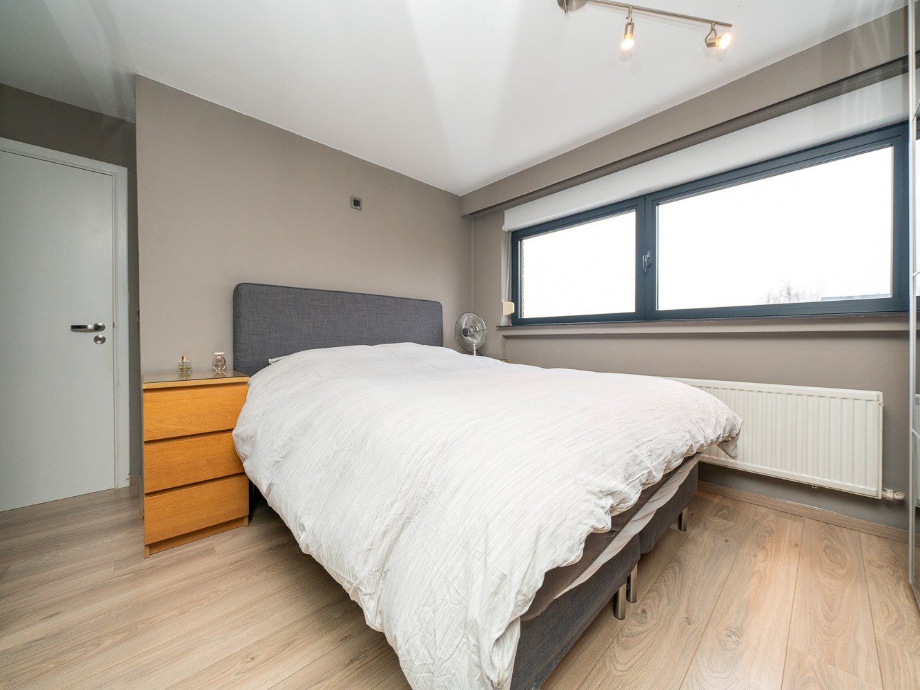 Instapklare woning met 3 kamers, terras en tuin 