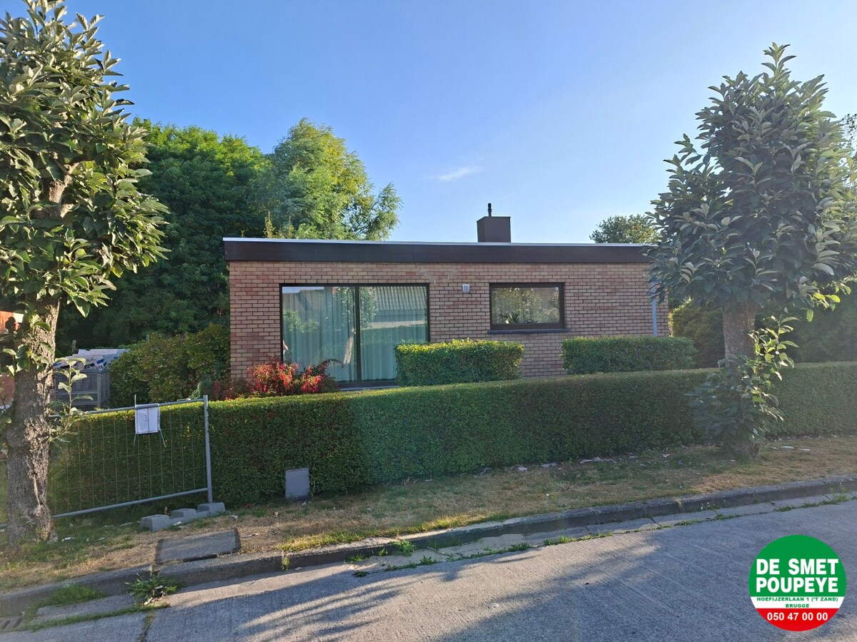 Ruime alleenstaande villa 