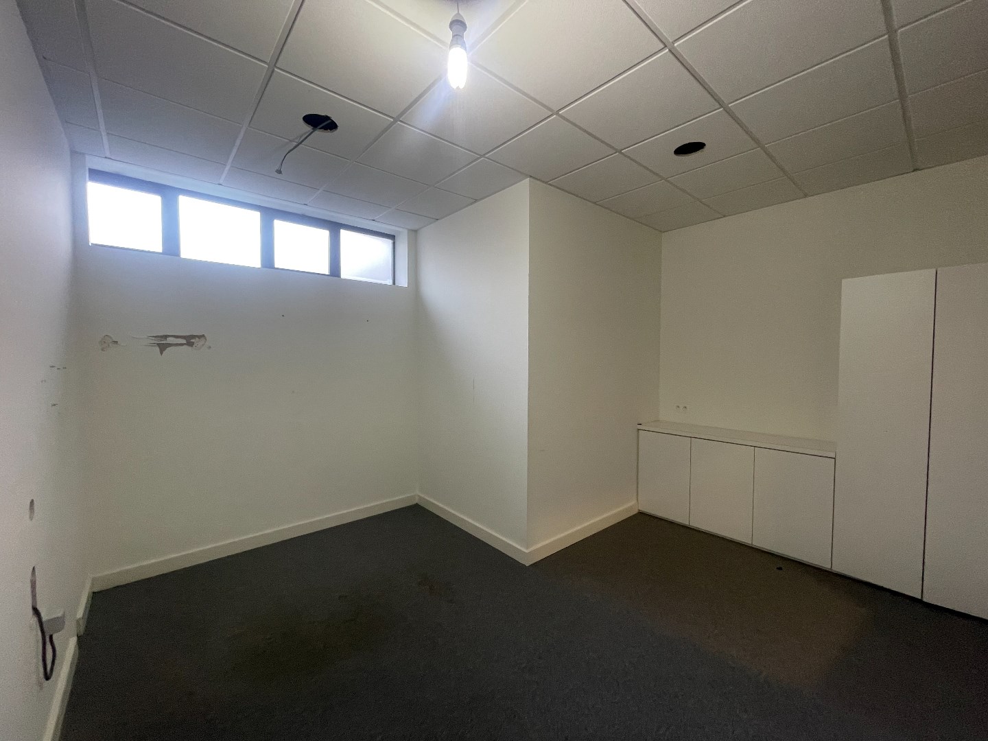 Opbrengsteigendom bestaande uit 1 handelsruimte met 3 bovengelegen appartementen 