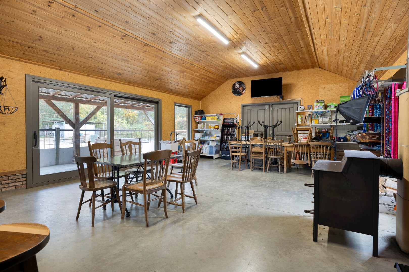 Ruime instapklare woning met 4 slpk. op perceel van 61a 2ca in Mol 