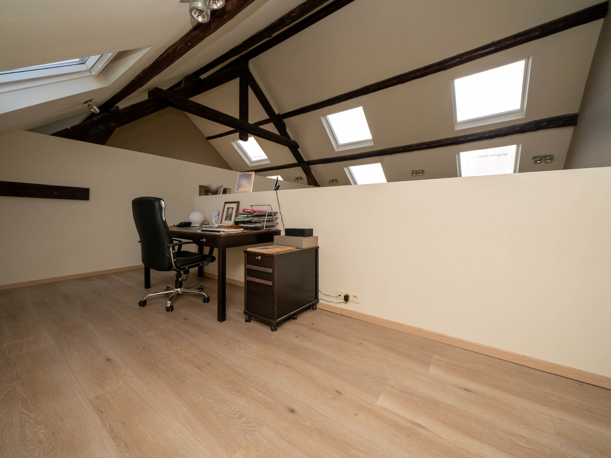 Prachtige 4-gevel met grote tuin in Itterbeek 