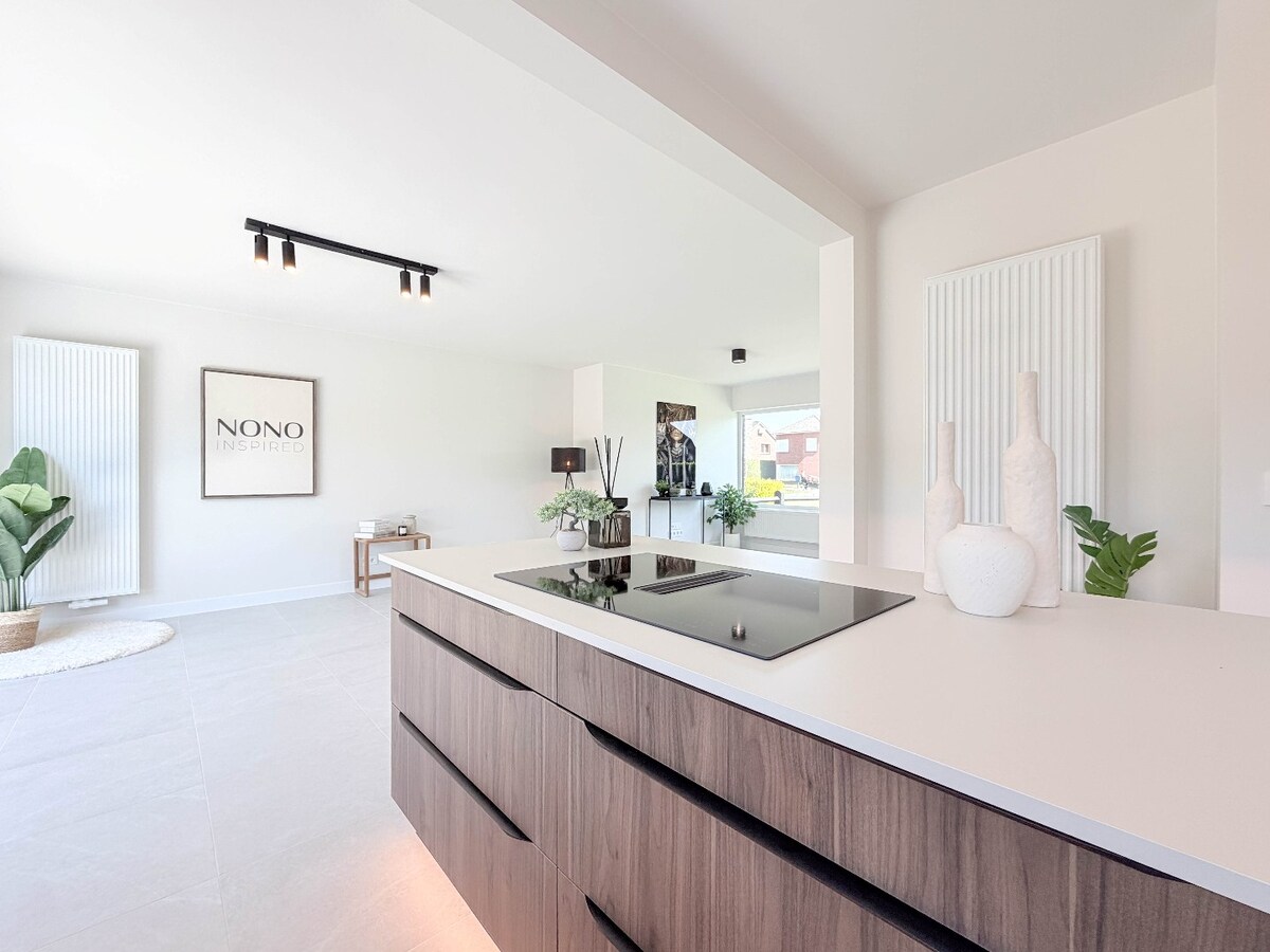 ABSOLUTE TOPPER !!!  Ontdek nu dit prachtige vernieuwde pand gelegen te Kortrijk/Heule ! *** NONO INSPIRED *** 