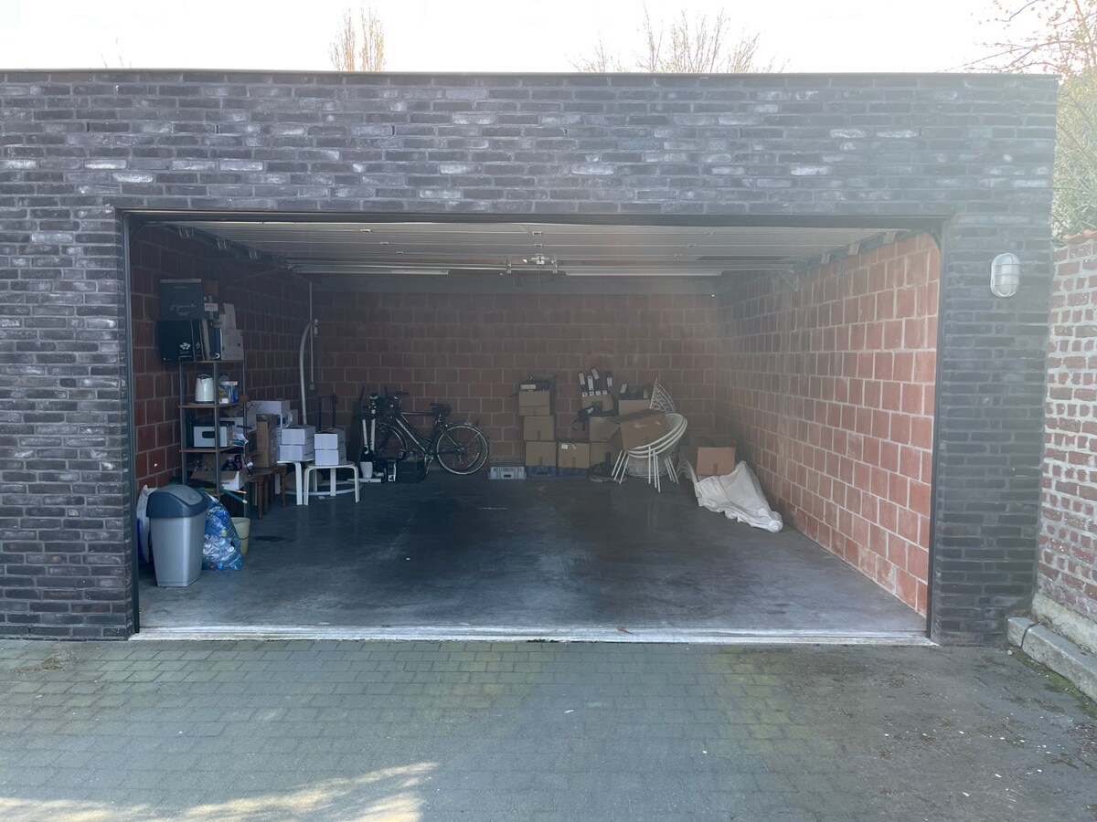 Luxueus én ruim gelijkvloers appartement in rustige omgeving. 