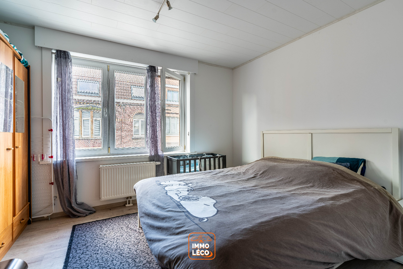 Splendide maison rénovée avec 2/3 chambres et extérieur avec accès à l'arrière 