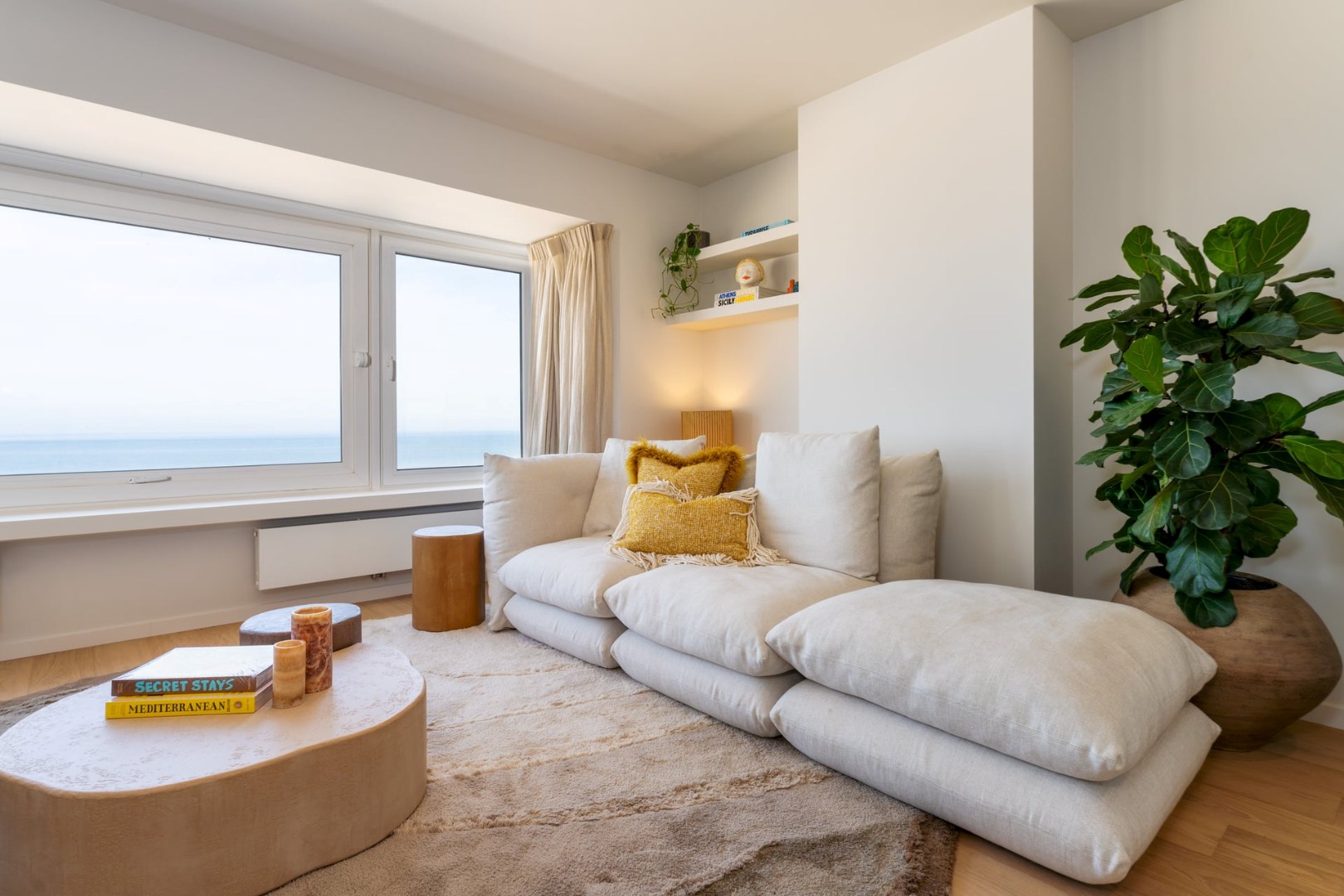 APPARTEMENT HAUT DE GAMME DE 2 CHAMBRES AVEC TERRASSE ET VUE SUR MER 