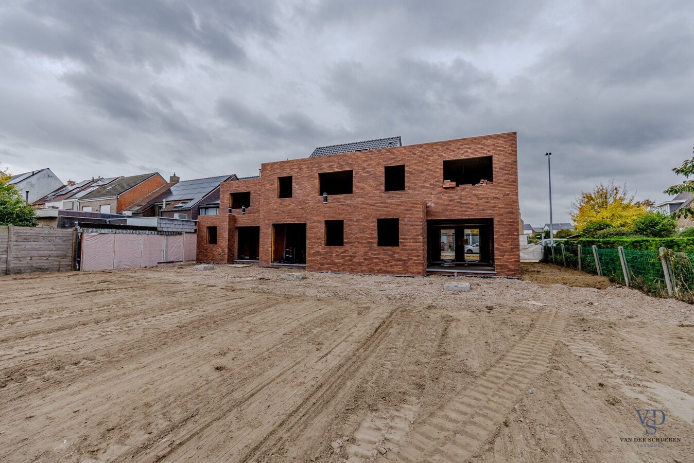 Nieuwbouwwoning te Eine. 