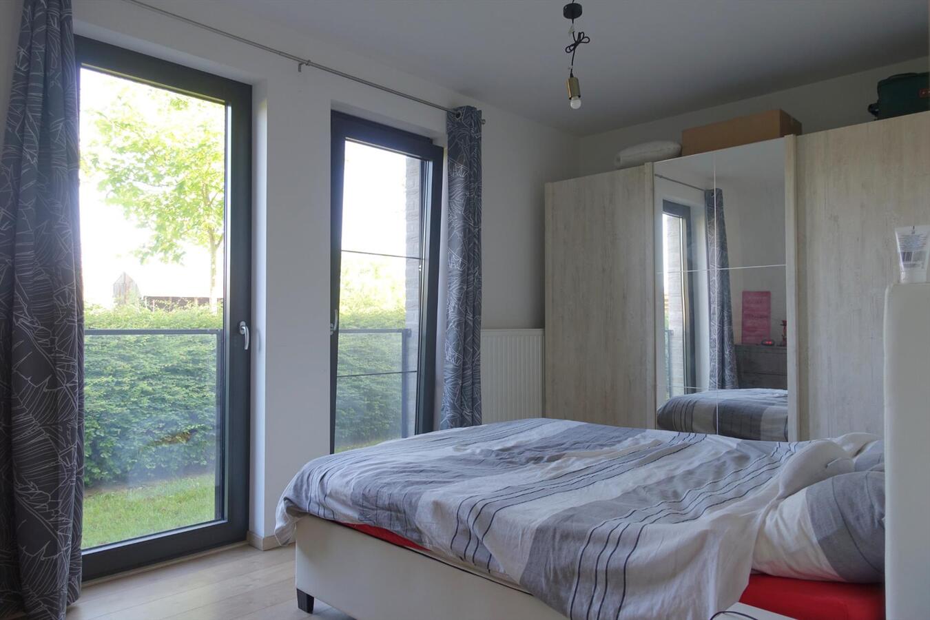 Lichtrijk appartement met terras 