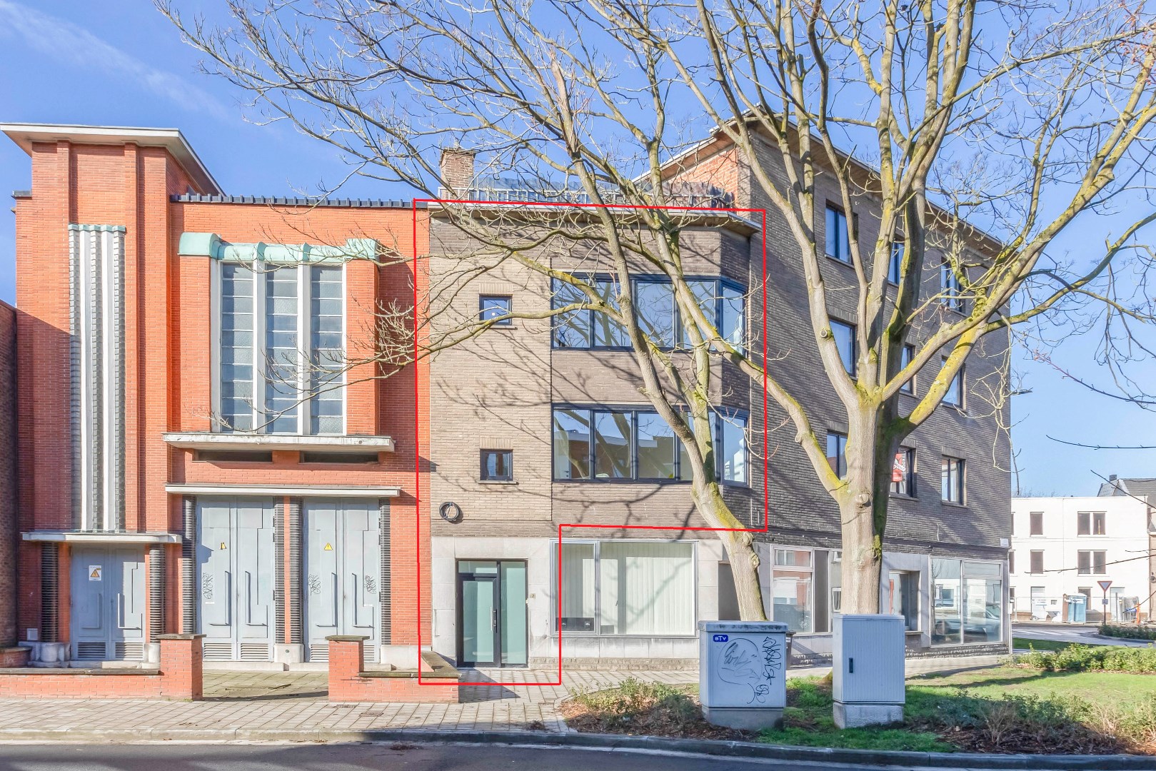 Knap instapklaar duplex app. met fietsenberging nabij het UZ 