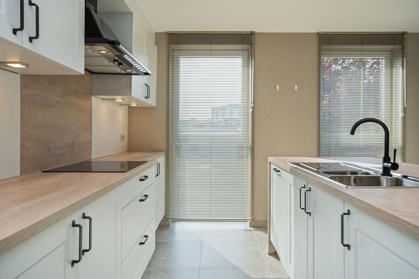 Uitstekend gelegen doorzonappartement met prachtig uitzicht 