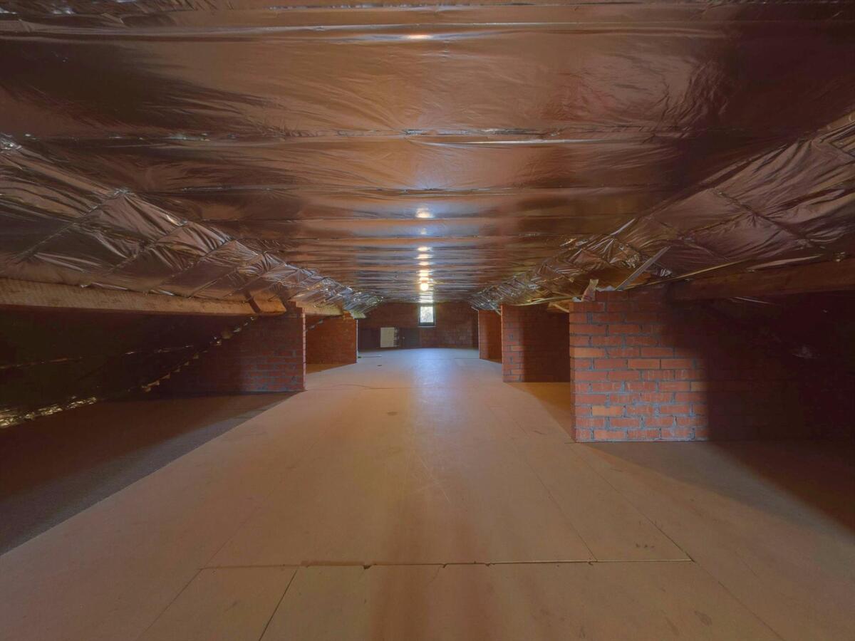 Uitstekend gelegen villa in bungalowstijl 