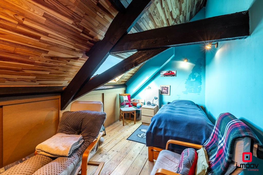 Bel-étage woning met 5 slaapkamers in Gent 