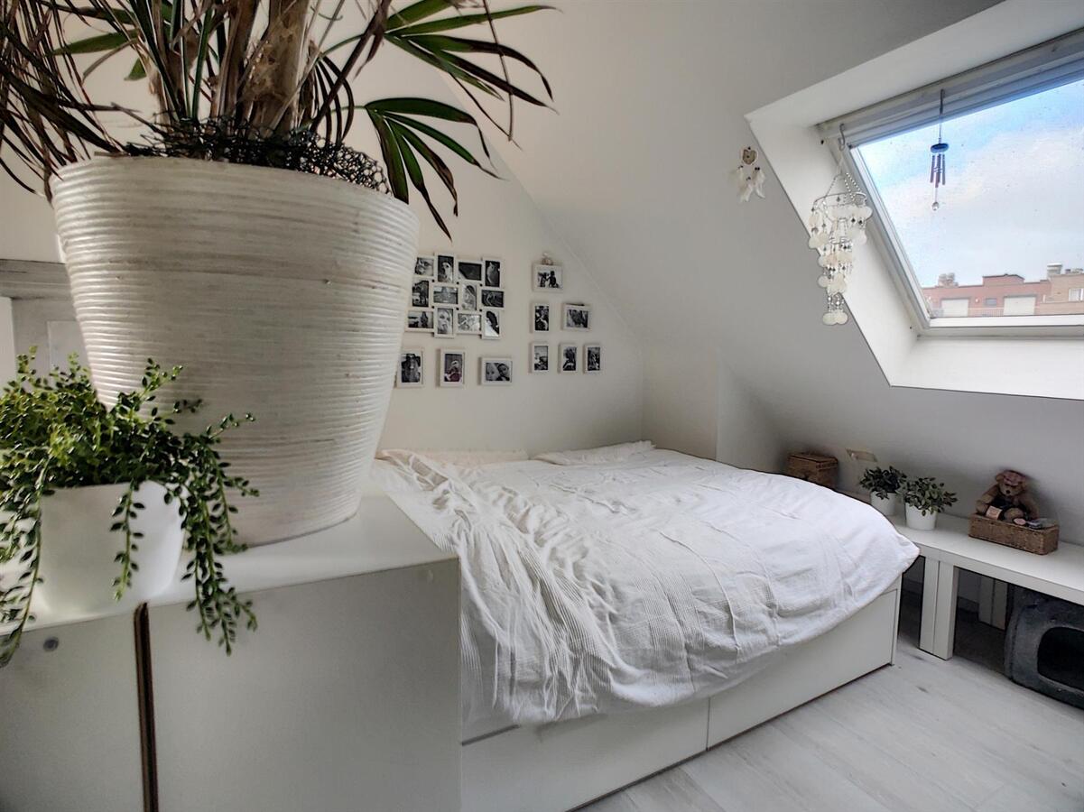 Knap duplexappartement/penthouse met zonneterras - Heist 