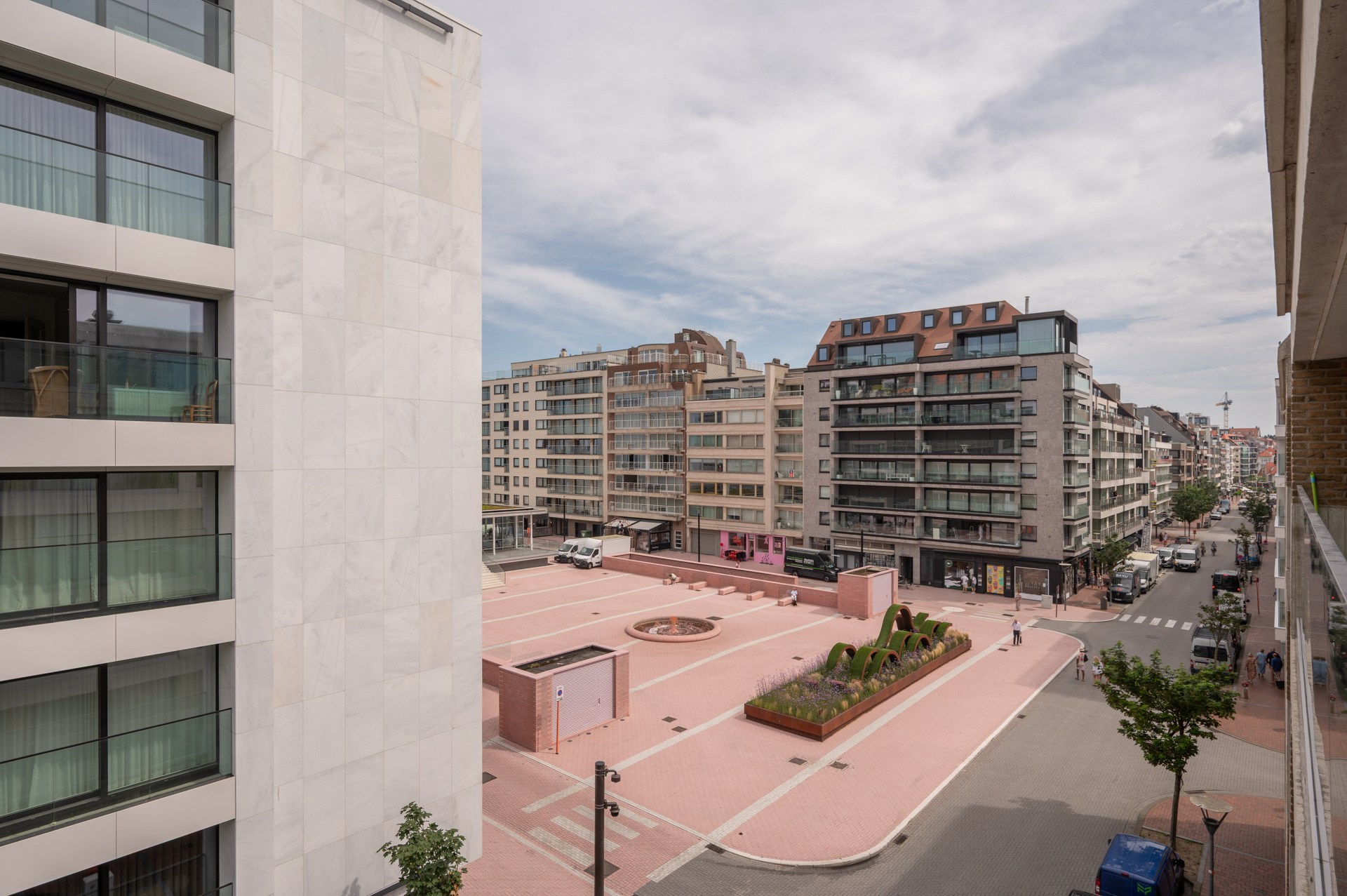 Luxueus gerenoveerd appartement op TOPlocatie in Knokke 